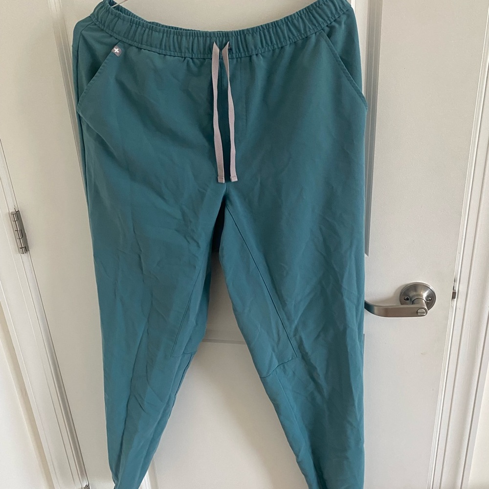 FIGS men’s large tall joggers